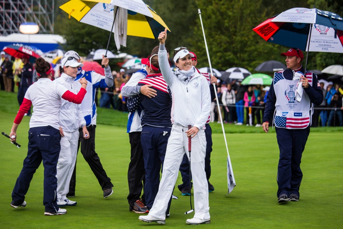 Sandra Gal right thanks the gallery on the 18th Solheim Cup 2015 1MG