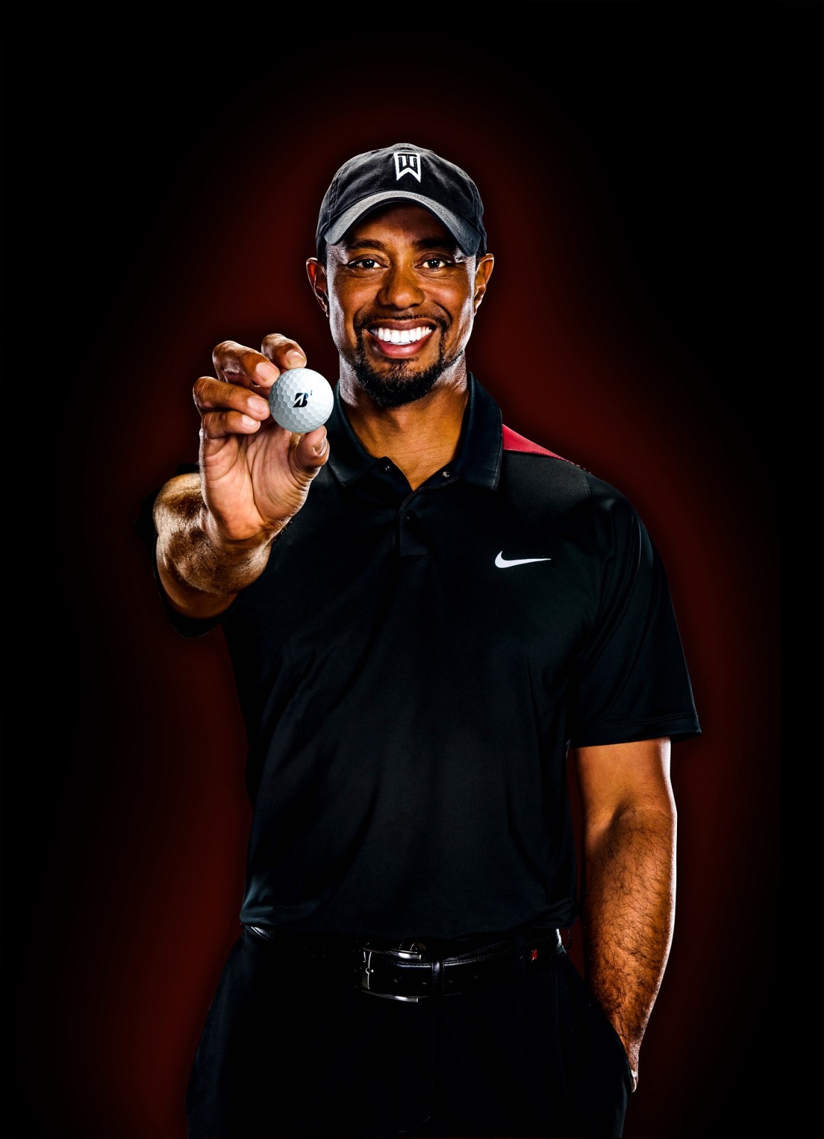 Tiger Woods mit Golfball.